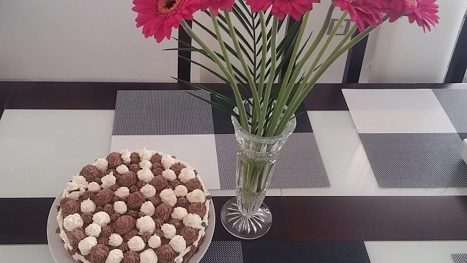 Rychlý "poobídkový" Harlekýn. ,,mamko, čím se můžu dorazit?", "Pobídkový" Harlekýn. ,,mamko, čím se můžu dorazit?"