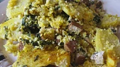 Polenta zapečená s uzeným tofu a špenátem