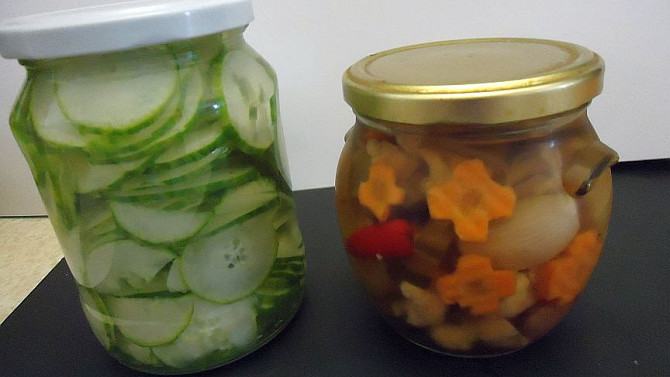 Okurky a zelenina nakládané po vietnamsku