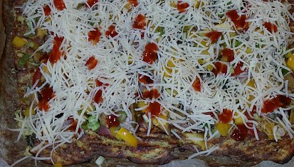 Pizza na cuketovém těstě bez mouky