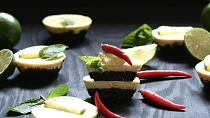 Tvarohové dortíčky s chilli a limetkami