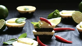 Tvarohové dortíčky s chilli a limetkami