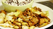 Kuřecí prsa Kung pao s mandlemi