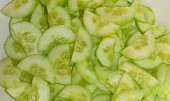 Okurkovo-šruchový salát