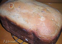 Škvarkový chleba z pekárny