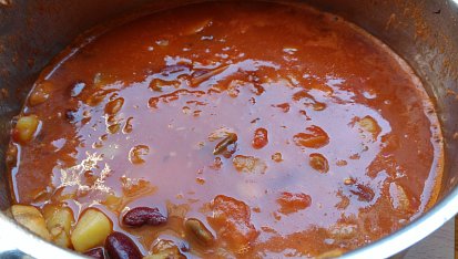 Houbovo - fazolová směs s chilli a rajčaty