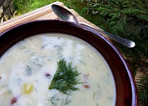 Koprová polévka s bramborem a houbami