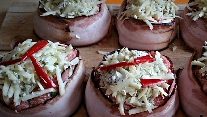 Mleté maso v anglickém kabátku