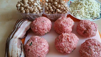 Mleté maso v anglickém kabátku