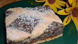 Řezy s makovo-pudinkovou náplní