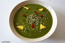 Smoothie miska špenát-banán-ananas