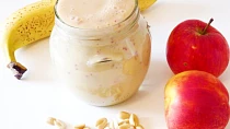 Smoothie s jablkem a nektarinkou