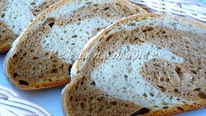 Dvojbarevný 1-2-3 chleba