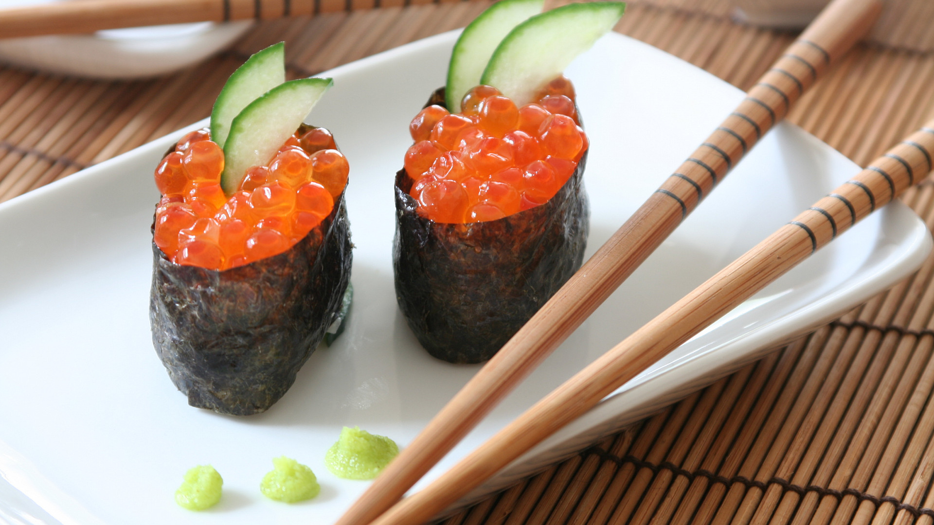 Gunkan sushi