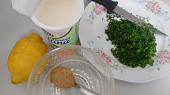 Hlávkový salát s vařenými vejci, Hlávkový salát s vařenými vejci - příprava na zálivku