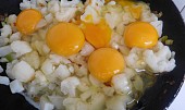 Květákový mozeček s bramborovou kaší (Květákový mozeček - přidáme vajíčka)