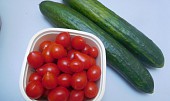 Okurkovo-rajčatový salát (Okurkovo-rajčatový salát)