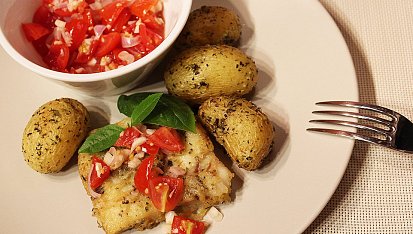 Treska s čerstvou rajčatovou salsou, Treska s čerstvou rajčatovou salsou
