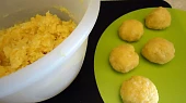 Vietnamské sladké koule Bánh Rán