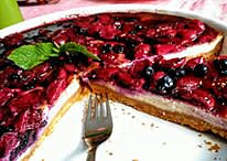 Višňovo-borůvkový cheesecake
