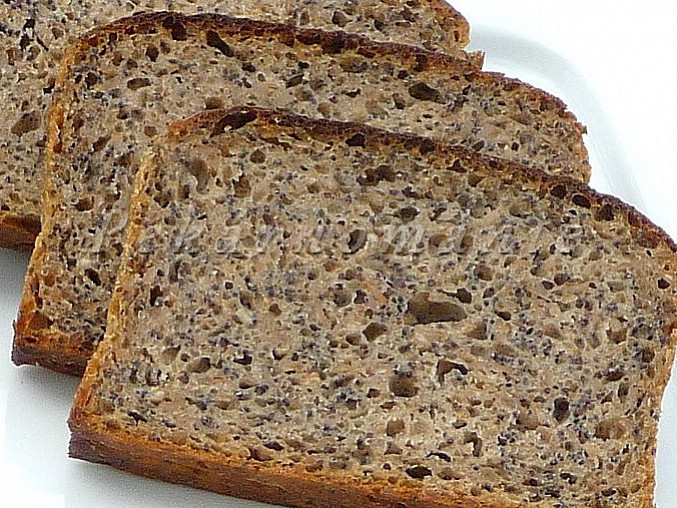 Žitný chleba se záparou a mákem