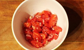 Čerstvá rajčatová salsa