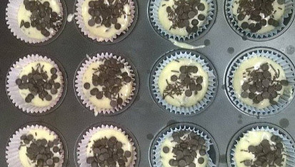 Čokoládové muffiny s čokoládovou posypkou