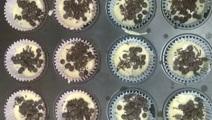 Čokoládové muffiny s čokoládovou posypkou