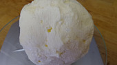Domácí máslo, Krok 5: Po důkladném a opakovaném promývání másla získáme docela hezkou kouličku másla