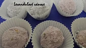 Levandulové vánoční kuličky, Nedá se to popsat-vůně, chuť, barva. Uvnitř levandule, nahoře levandule, dokonale levandulové.