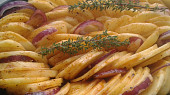 Pečené cibulové brambory