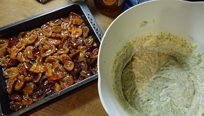Švestkový tarte tatin