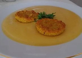 Výjimečná polévka se zapečenými nočkami z červené čočky