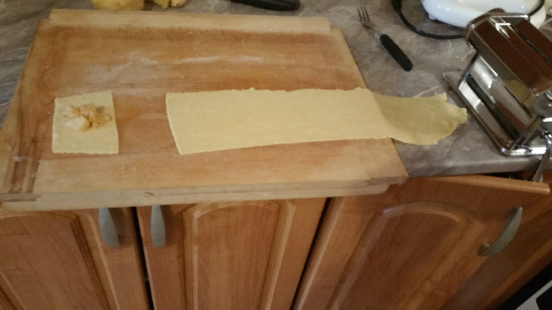 Domácí těstoviny z Loštic se sýrovou omáčkou