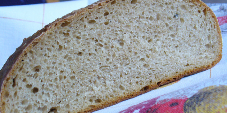 Pšenično - žitný kváskový chléb