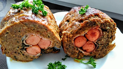 Sekaná  z vepřové plece s bylinkami a opečenou slaninou