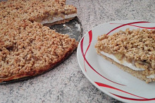 Moje varianta s celozrnnou moukou a trinovym cukrem :) misto broskvi  banány :)