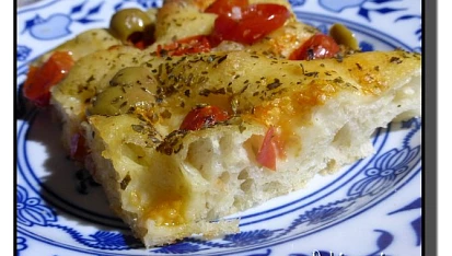Bramborová focaccia se semolou
