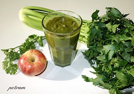 Detoxikační smoothie řapík-koriandr-zázvor-jablko