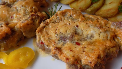 Krkovička pečená ve steakové hořčici