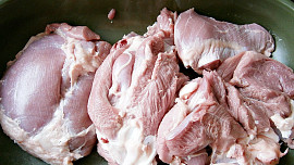 Krůtí na přepuštěném másle a pomerančové šťávě