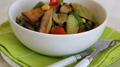 Opečené tofu na fazolkách