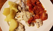 Rychlá ryba s pikantními rajčaty (Rychlá ryba s pikantními rajčaty)