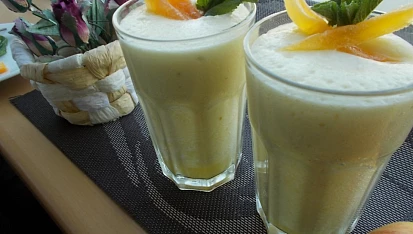 Smoothie s jablky a melounem