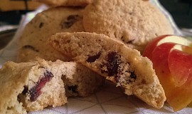 Bezlepkové cookies s vločkami a brusinkami