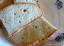 Kváskový chleba se semolou