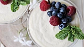 Bílá pěna (mousse)