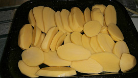 Treska zapečená s bramborami
