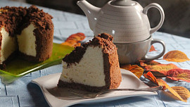 Tvarohový koláč s kakaovou drobenkou