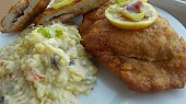 Cordon bleu z krůtího masa,  moravského uzeného  a uzeného sýra